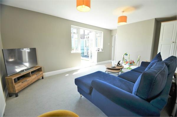 Dawlish Court, Daws Lane
